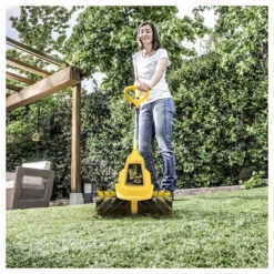 Brosseuse électrique Pour Gazon Synthétique - Garland 141 E-v19 -AONA Gardena Magasin 6478cb7aa17c89.70149556